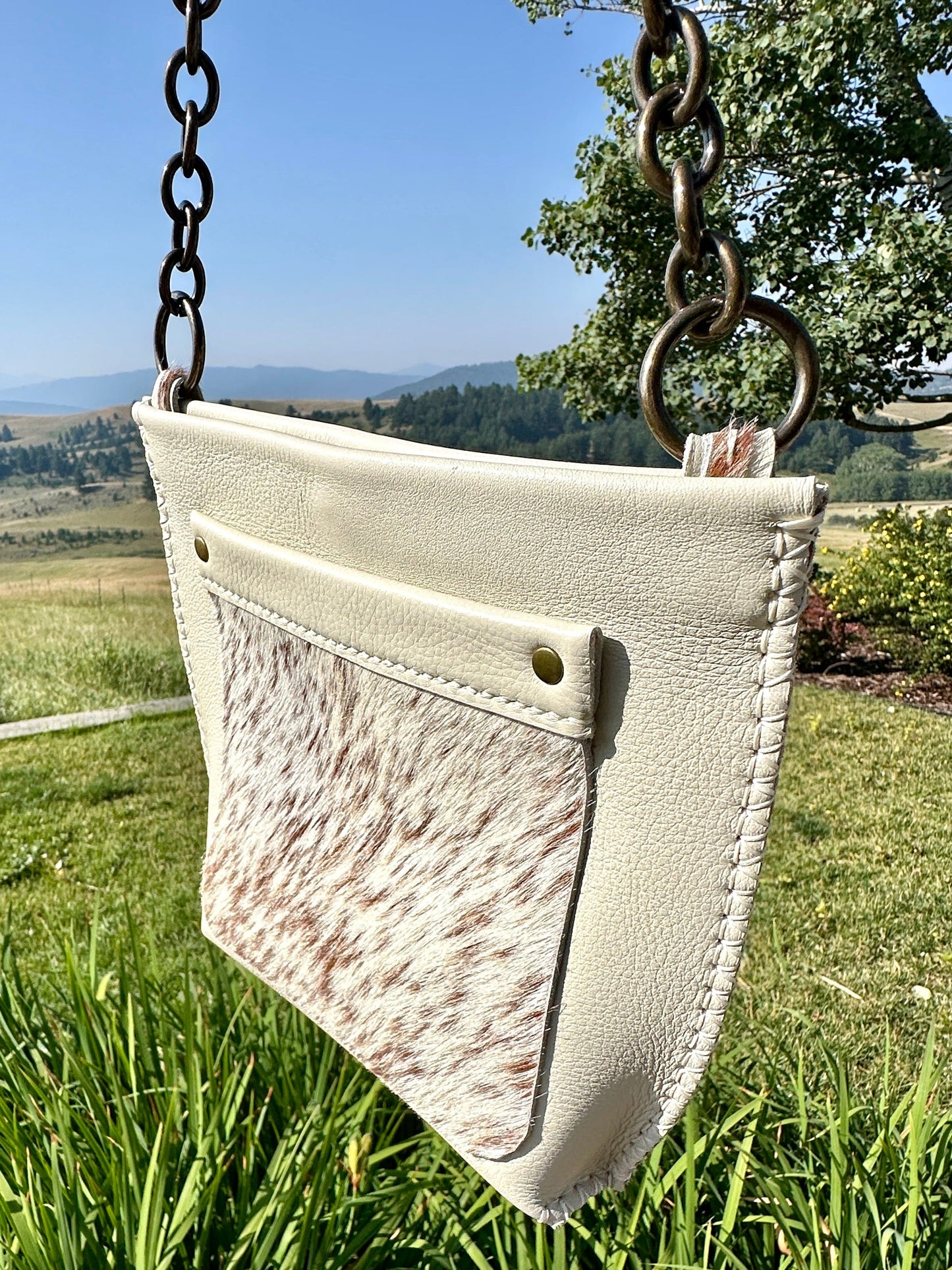 Bridger Leather Handbag Little Fawn Crema Shoulder Bag