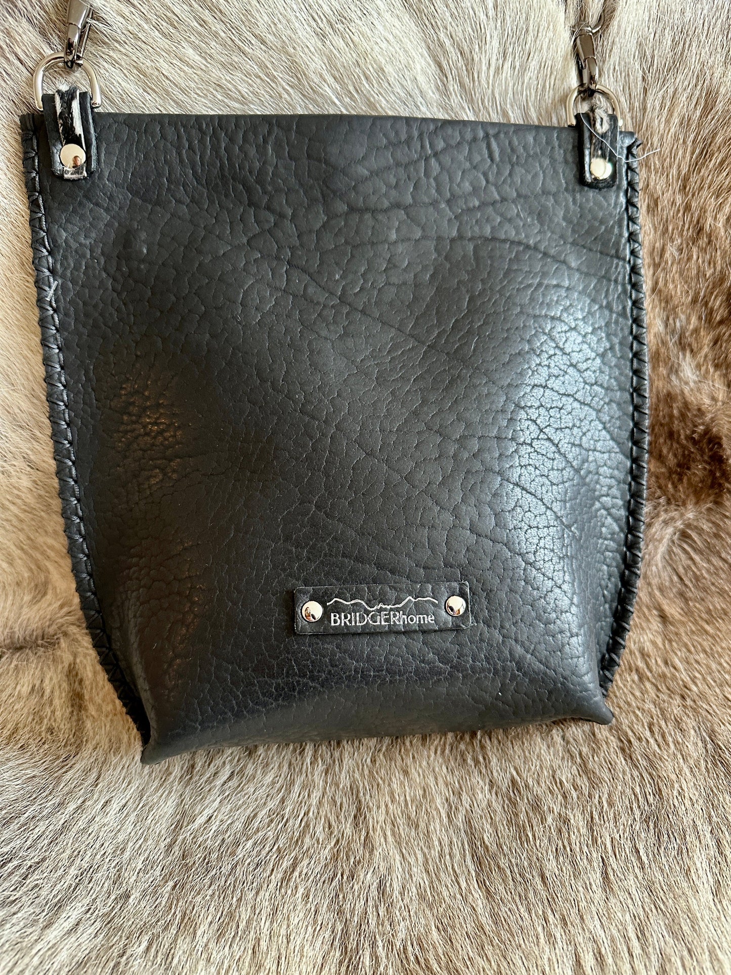 Bridger Leather "SPOT" | Bison Leather Crossbody with Spotted Pocket